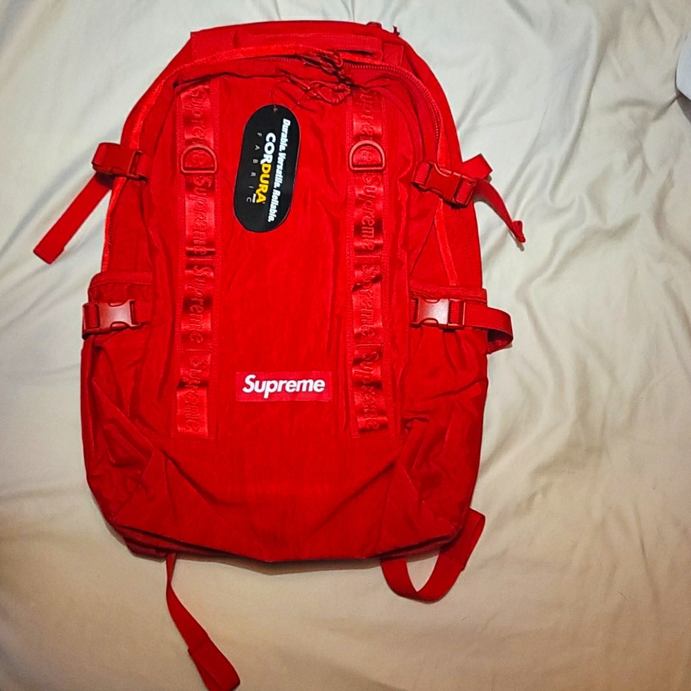 SUPREME BACKPACK